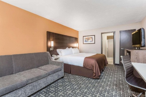 Ramada by Wyndham Augusta Fort Gordon image 2