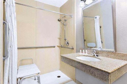 Ramada by Wyndham Augusta Fort Gordon image 18